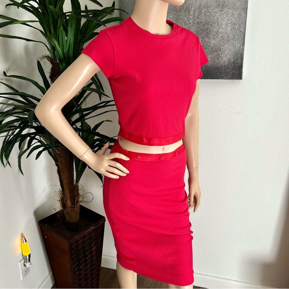 NEW Guess Red Ribbed Knit Bodycon Dress - Picture 11 of 11